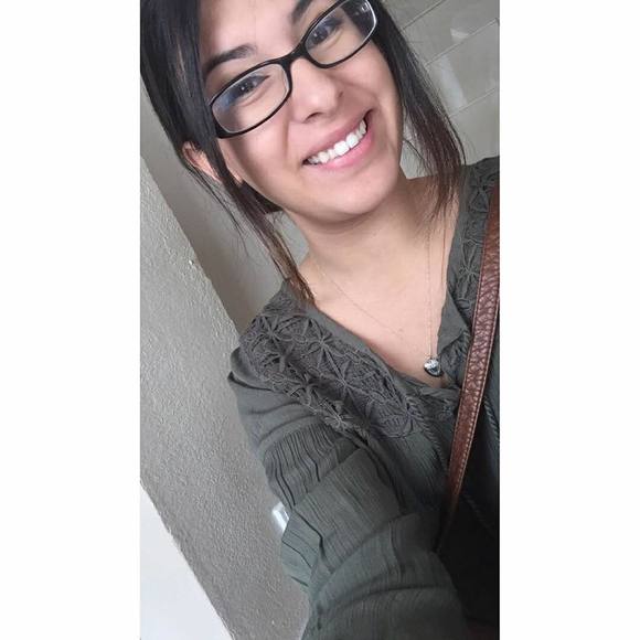 Meet your Posher, Leiandra - Picture 1 of 1